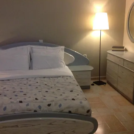 Saga Aparthotel Poros Town
