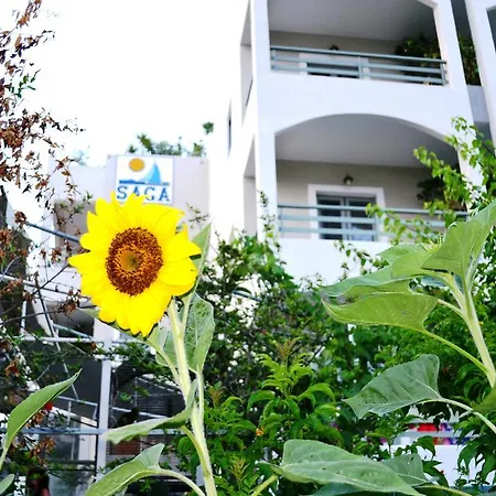 Aparthotel Saga 3*